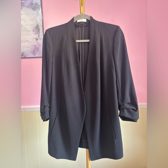 Babaton $228 Power Blazer Black - Mirror Crepe™ Size 6 - Picture 7 of 10